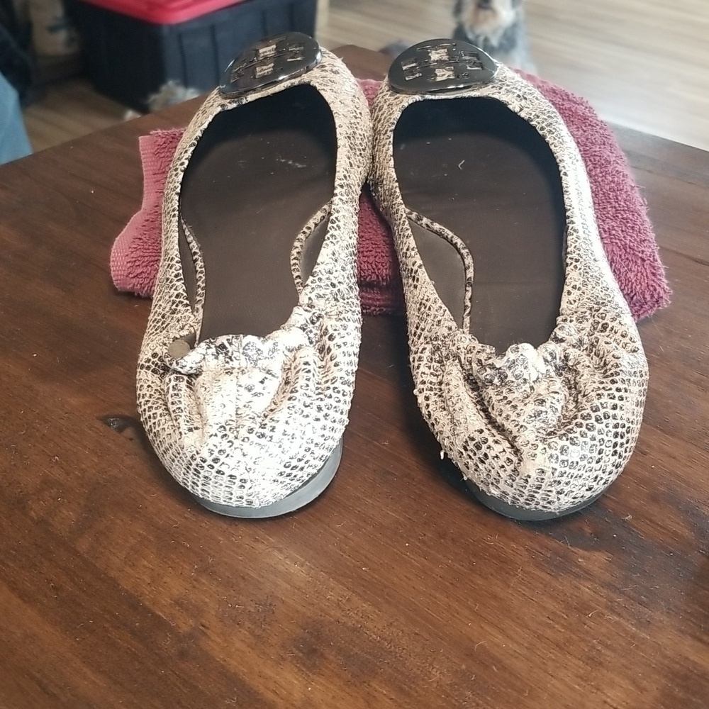 Tory Burch Ballet Flats Size 8 Womens Snake Print - Picture 3 of 5
